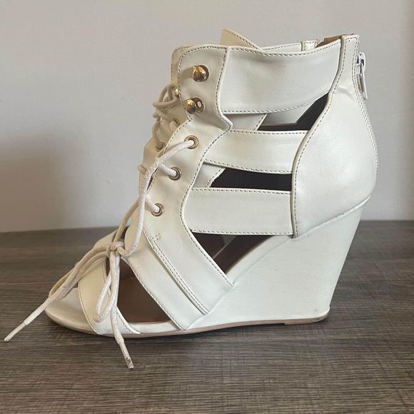 Qupid women’s white lace up peep toe bootie sandals size 7.5 - Picture 3 of 8